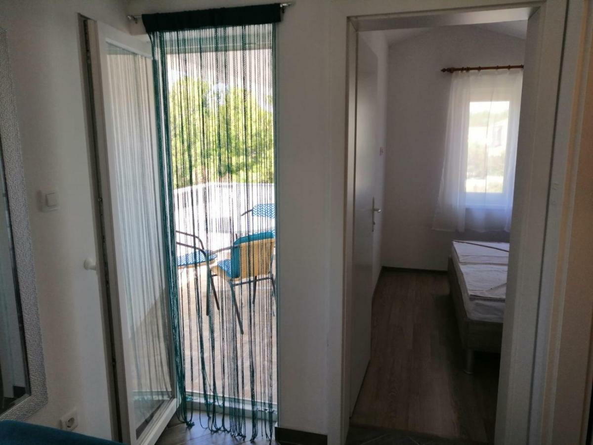 Apartments Ruzmarin Vrsi Exterior photo